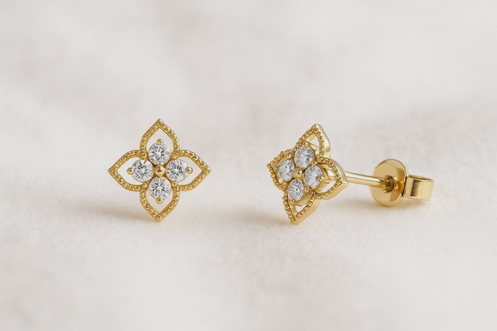 GOLD EARRINGS CLIP